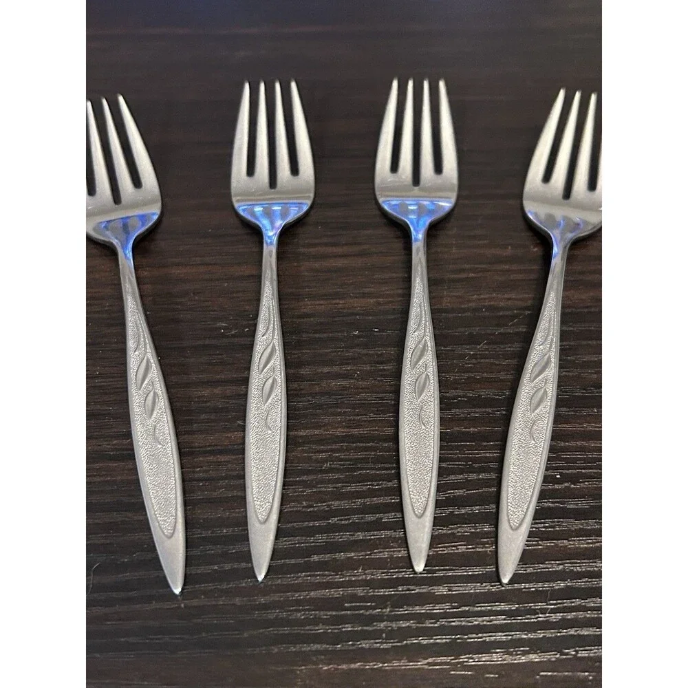 Vintage William A Rogers Premier Oneida LTD.  Royal Harvest Set of 4 Salad Forks